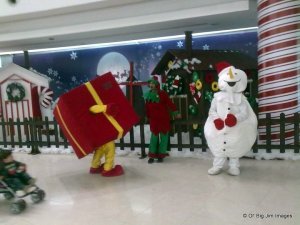 154350_10150141067783642_704216_n-001