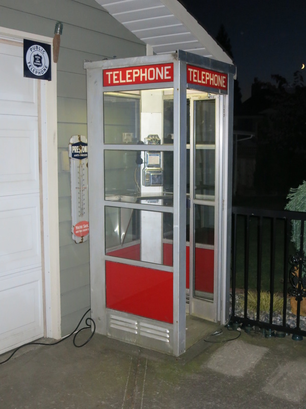 American Phone Booth-Grant's Telephone Classics